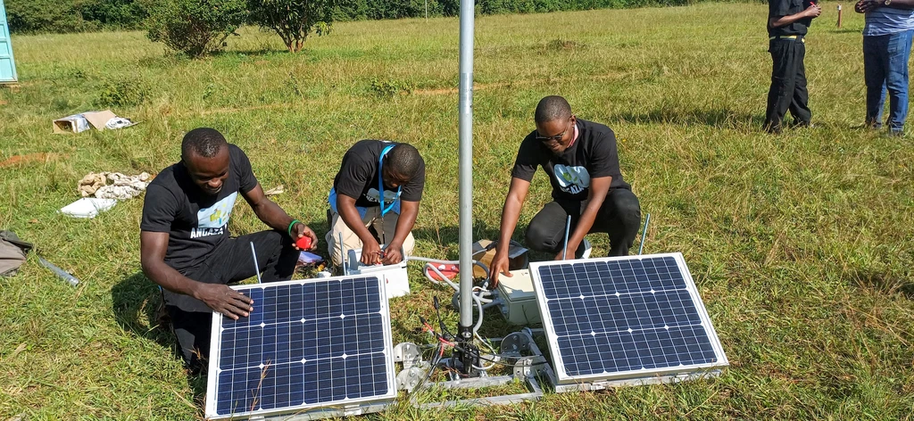 A rider swapping their battery at the Dunga Beach Hub